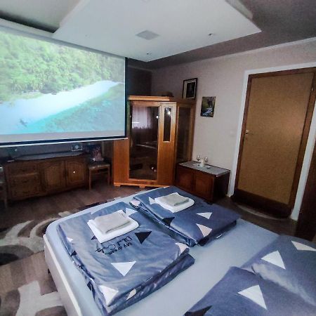 Apartman Magic Sauna,Jakuzzi,Kino Лівно Екстер'єр фото