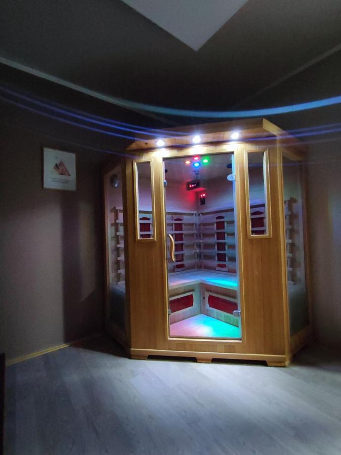 Apartman Magic Sauna,Jakuzzi,Kino Лівно Екстер'єр фото